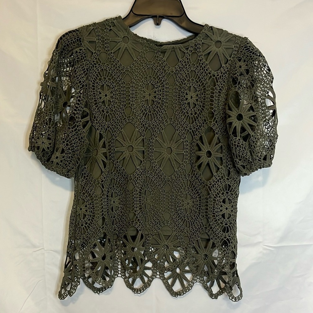 Ultra Pink Green Crochet Eyelet Short Sleeve Top Boho Hippie Festival Size Small